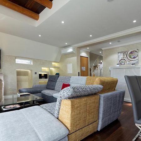 The Queen Luxury Apartments - Villa Vinicia Luxemburg Kültér fotó